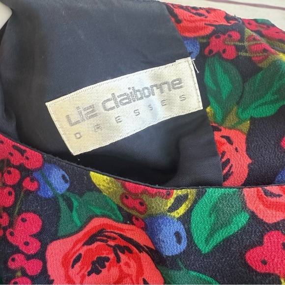 Vintage Floral Dress - Picture 11 of 14